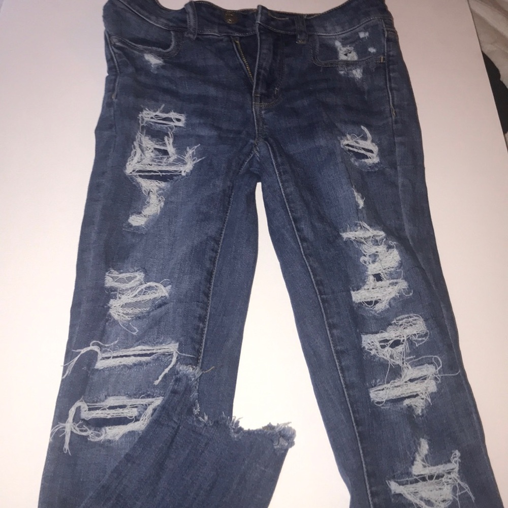 AMERICAN EAGLE  RIPPED/PATCHED JEANS
